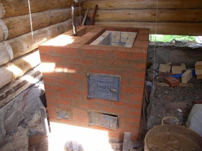 Кладка кирпичной печи Установка кирпичной печи в бане